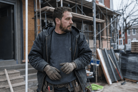Custom Mens Sweatshirts: How a Baltimore Contracting Crew Standardized Branded Crewnecks